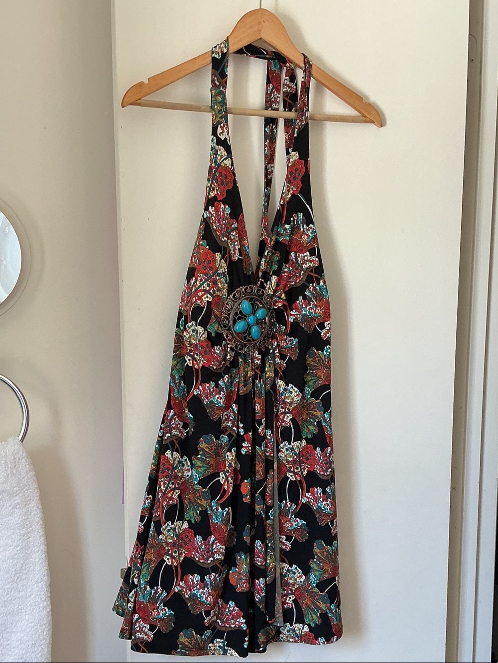 CO-ME COMO Boho Halter Dress with Turquoise Medallion - Black Floral